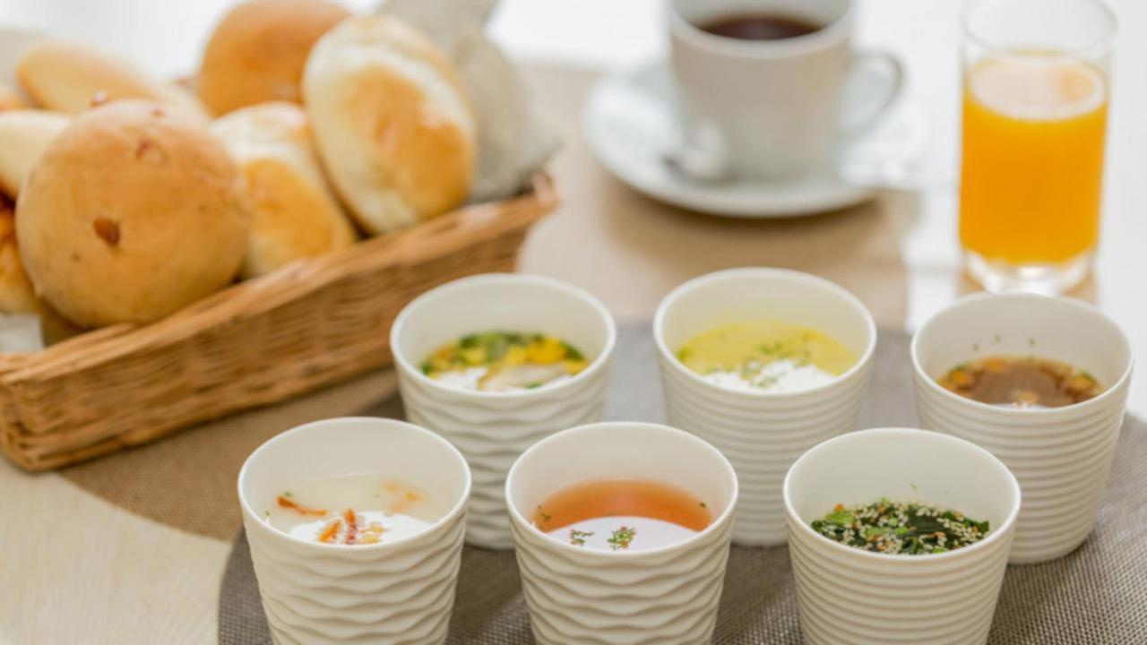 Toyoko Inn Shin-Osaka Chuo-Guchi Shinkan Екстер'єр фото