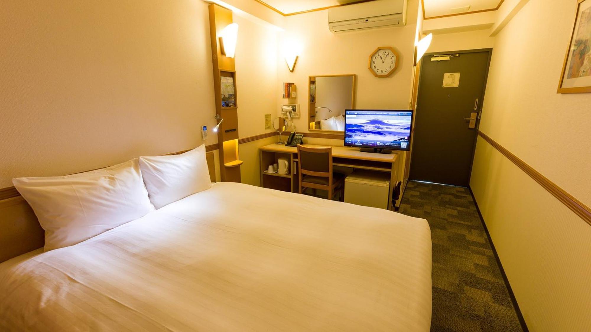 Toyoko Inn Shin-Osaka Chuo-Guchi Shinkan Номер фото