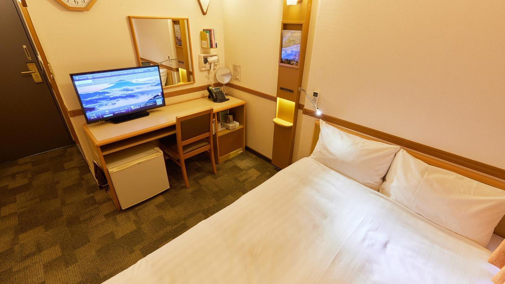Toyoko Inn Shin-Osaka Chuo-Guchi Shinkan Номер фото