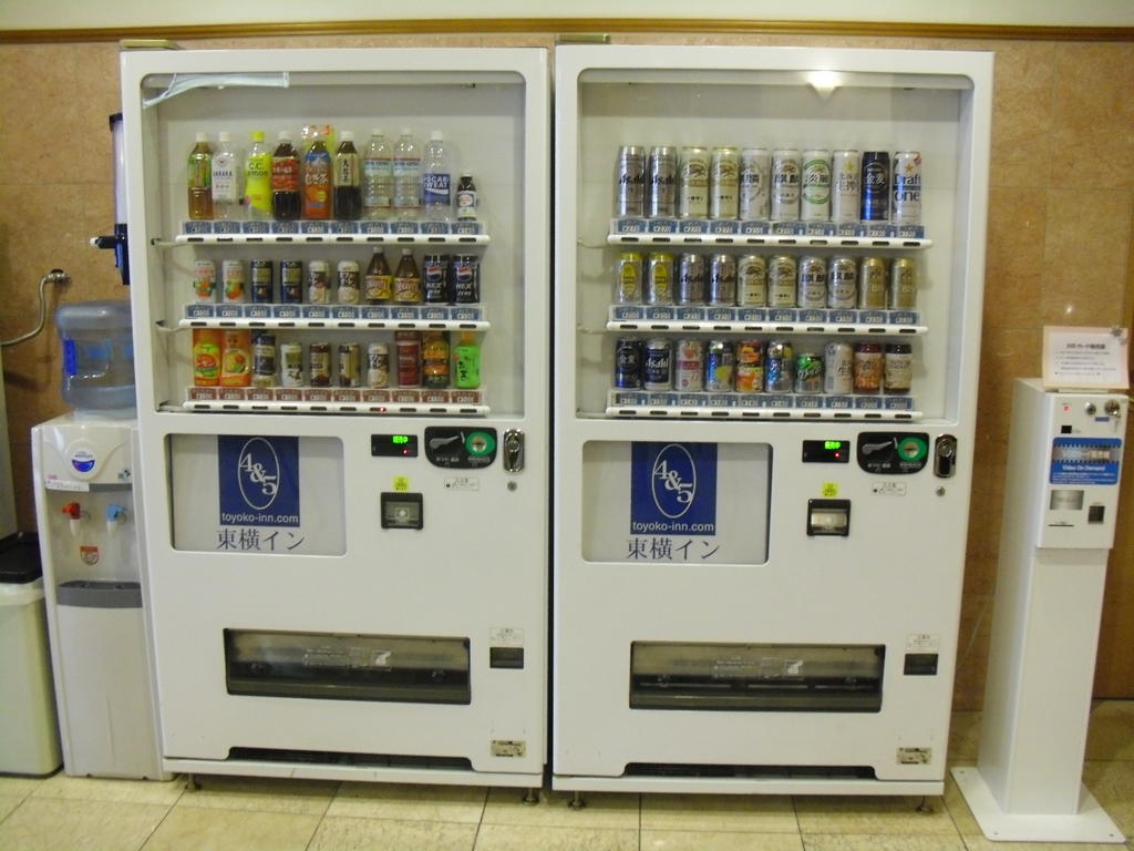 Toyoko Inn Shin-Osaka Chuo-Guchi Shinkan Екстер'єр фото